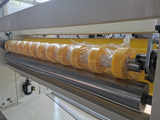 2200 Oluklu Mukavva Üretim Hattı Nc Kesme Makinası