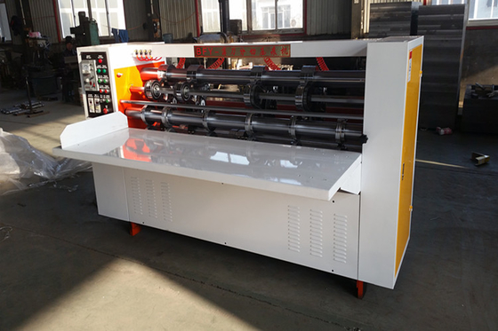 3000 Model 220v İnce Bıçaklı Eğme Puanlama Makinesi Yarı Otomatik Ön Baskı