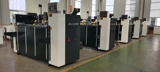 Yarı Otomatik Çift Servo Tek Parça Dikiş Makinası PLC kontrollü 2000 Model