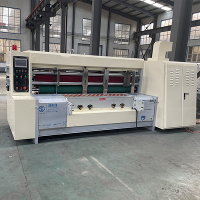 960mm genişliğinde dalgalanmış kutu kesme makinesini hassas kesimler için