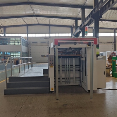 14.5-15.5T PLC Kontrollü Döner Karton Kutusu Öldürme Kesicisi 980mm Kesme