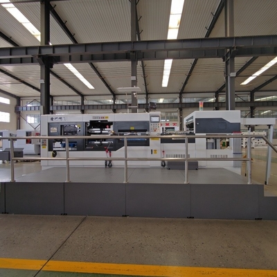 PLC Kontrol Otomatik Gürültülü Karton Öldürme Kesme Makinesi