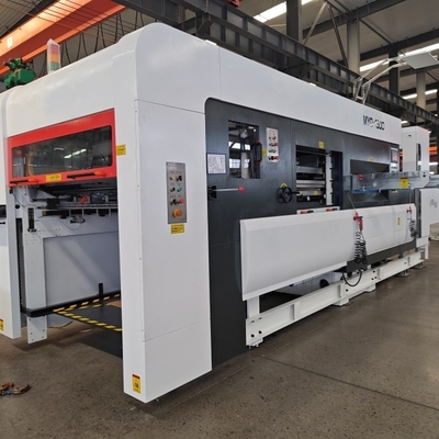 1300/1500mm Doğruluk PLC Kontrollü Gürültülü Karton Öldürme Kesme Makinesi
