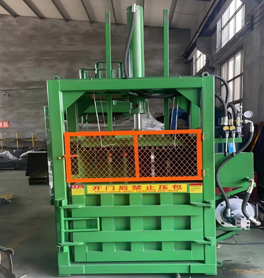 20T Hidrolik Atık Kağıt Baler Atık Mineral Su Şişesi Atık Karton Baler