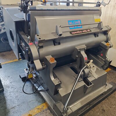 Tin Bronze Bakır Bush Karton Karton Die Cut Makine Elektrik Yağı Tedarik Yolu, Kesim ve Üretim Süreçleri için Uygun