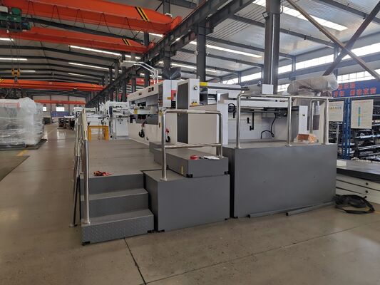 MYQ1300 1320x980mm dalgalanmış kartonlar için aralıklı dişli kutusu ve pnevmatik tezgahlı Otomatik Ölçme Kesme Makinesi