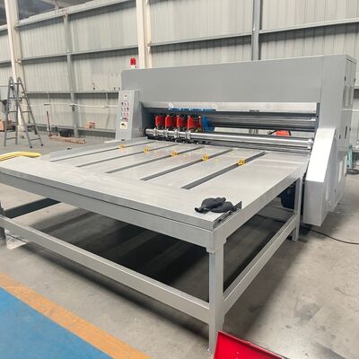 Slotting doğruluğu ±0.1 mm 4 grup bıçak ve Slotting performansı için 3 fazlı güç kaynağı ile döngülü döner Slotter makinesi