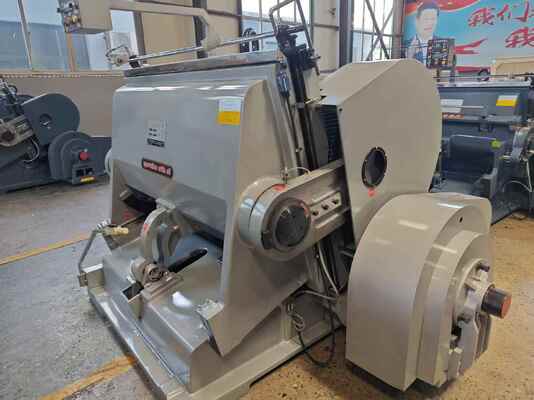 Semi Automatic Corrugated Carton Die Cutting Machine with Four Insurance Parts and Electric Suction Plate Brake Clutch
