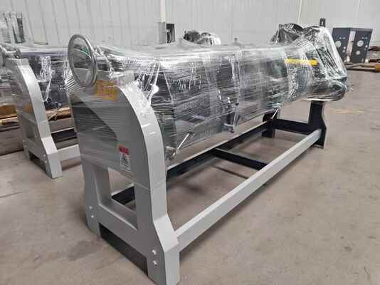 Yüksek Hızlı 40 Adet/dk Oluklu Döner Yarıcı Makine, 2500mm Maksimum Levha Genişliği ve Hassas Köşe Kesme Boyutu 0-60x350