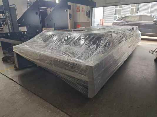 HL1600 Yüksek Hızlı 100 adet/dak Otomatik Oluklu Laminasyon Makinesi, 1600x1250mm Boyut ve Otomatik Beslemeli
