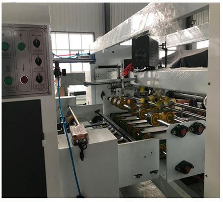 Karton Kutu Yapımı İçin OMRON Tam Otomatik Oluklu Kutular Makinesi